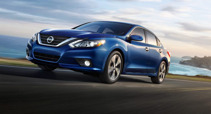 2016 Nissan Altima First Look