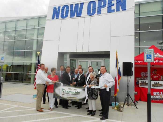 waxahachie Autoplex Celebrates New Ford Facility