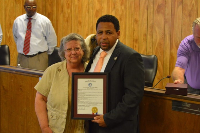 Glenn Heights Honors City Secretary Othel Murphree For 25 Years Of Service