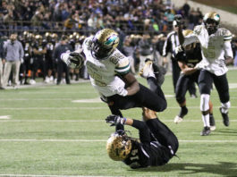 DESoto Wins Semifinals