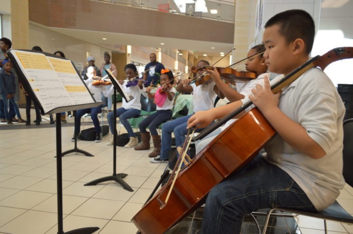 wrfa-strings-2 DeSoto Academy and Magnet Showcase