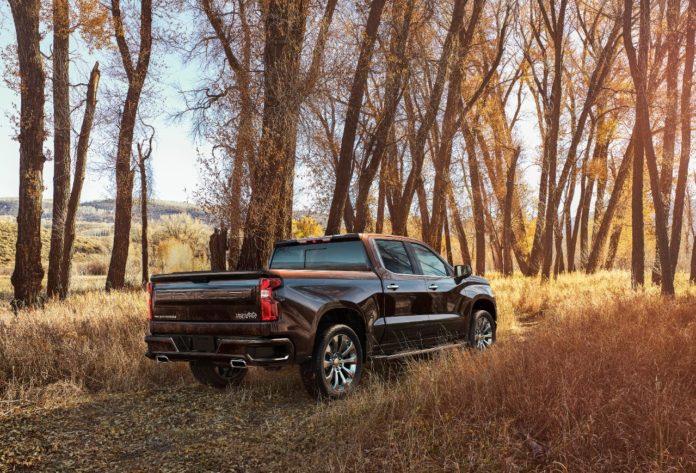 The all-new 2019 Silverado High Country features an exclusive fr