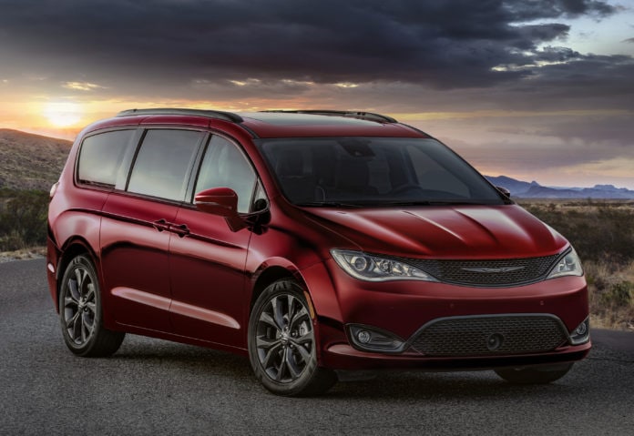 FCA US celebrates 35 years of minivan leadership with 2019 Chrys Chrysler PAcifica 35th Anniversary Edition