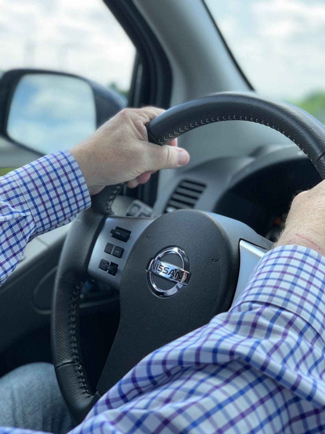 2019 Nissan Frontier steering wheel