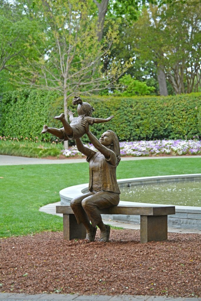 Gary Lee Price exhibition at Dallas Arboretum