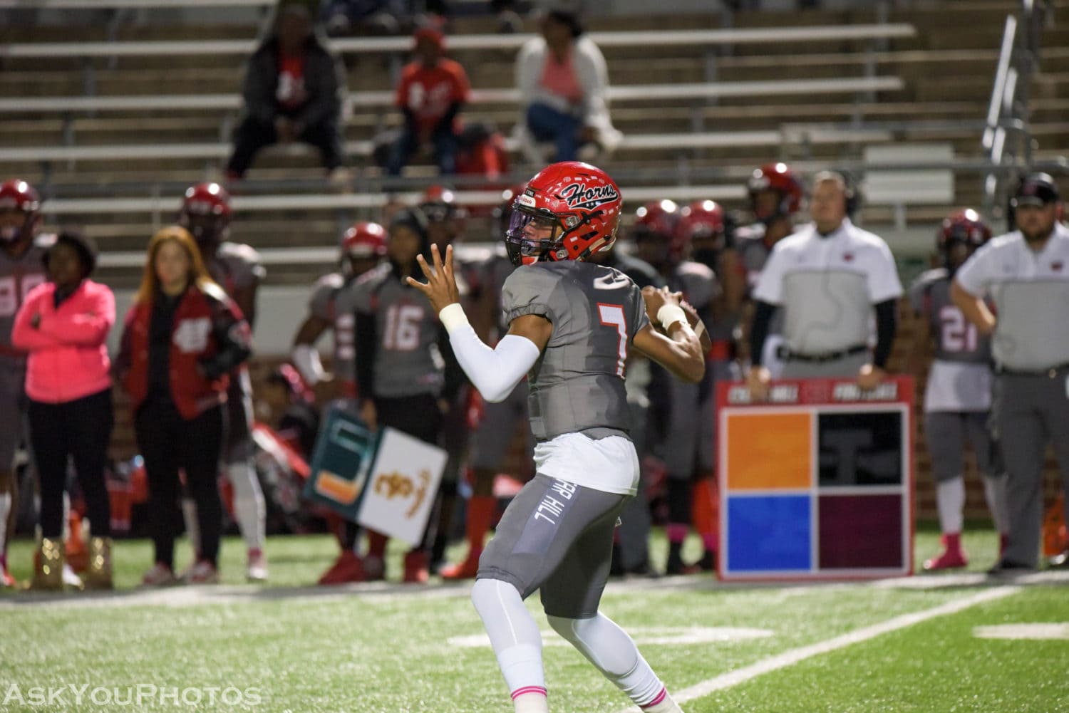 Cedar Hill Quarterback Kaiden Salter