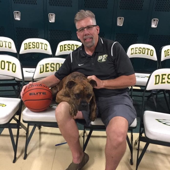 Dyer Pic DeSoto Coach Chris Dyer