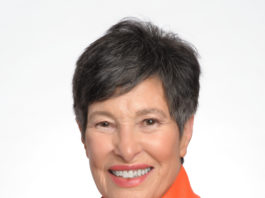 Lyda Hill, Renowned Dallas Philanthropist, Receives Lions Club Award