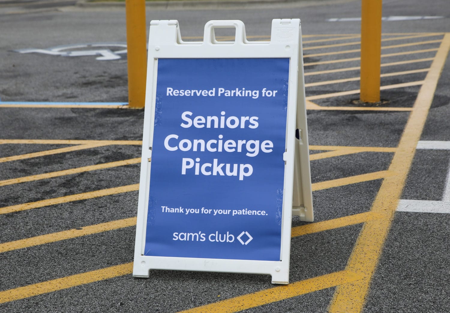 Sam's club senior hours