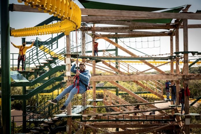 Twisted Trails zip rail