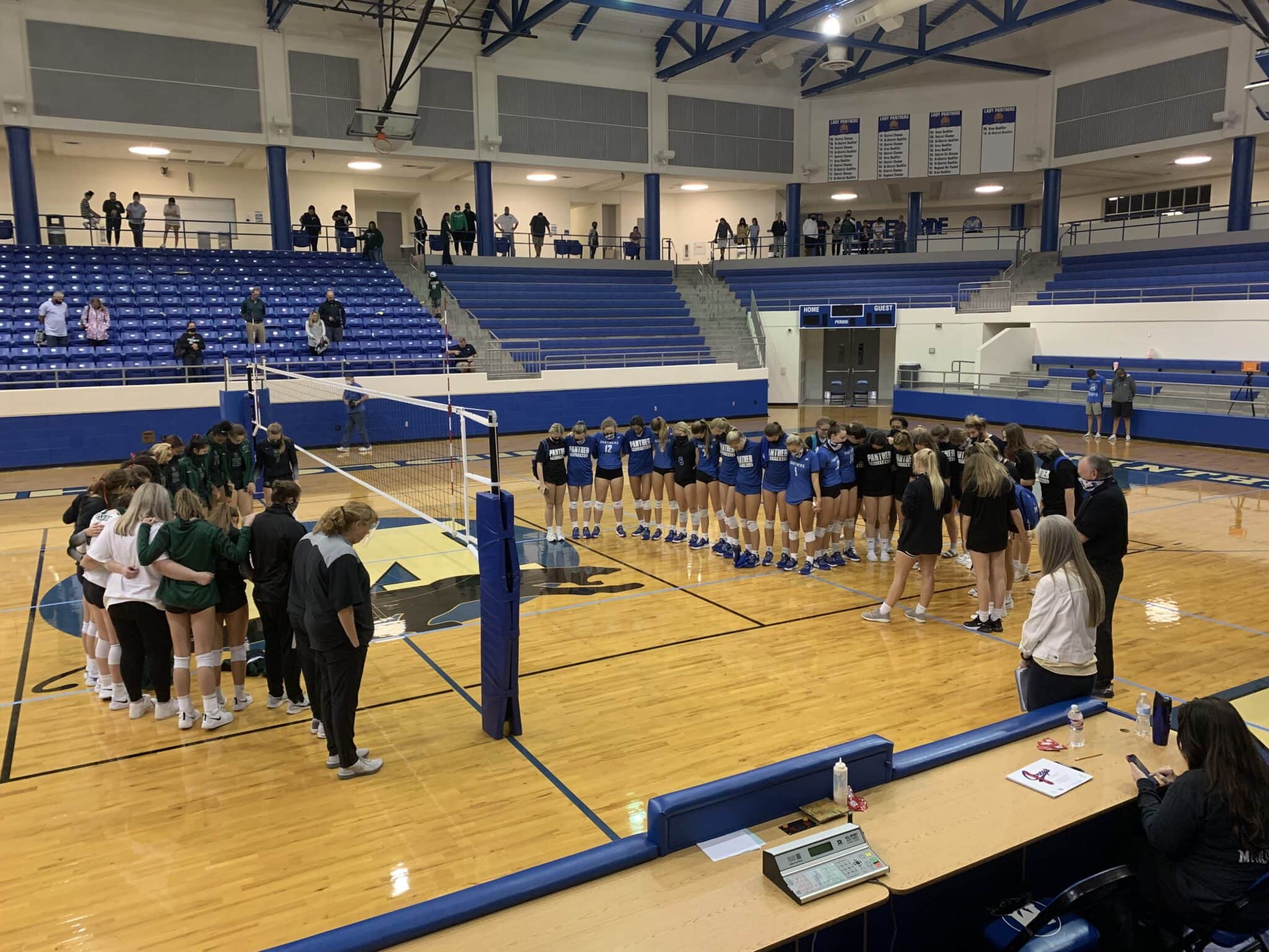 Midlothian Panthers Volleyball Fall To Waxahachie On Emotional Night