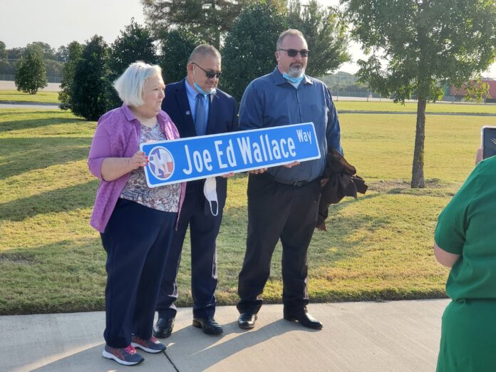 Joe Ed Wallace way street sign