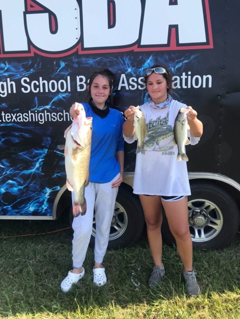 Midlothian HS Fishing Team wins trophy