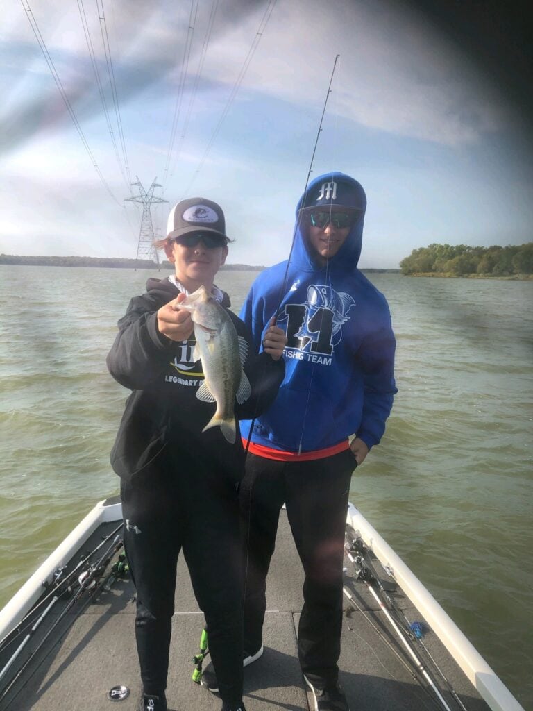 Midlothian HS Fishing Team wins trophy