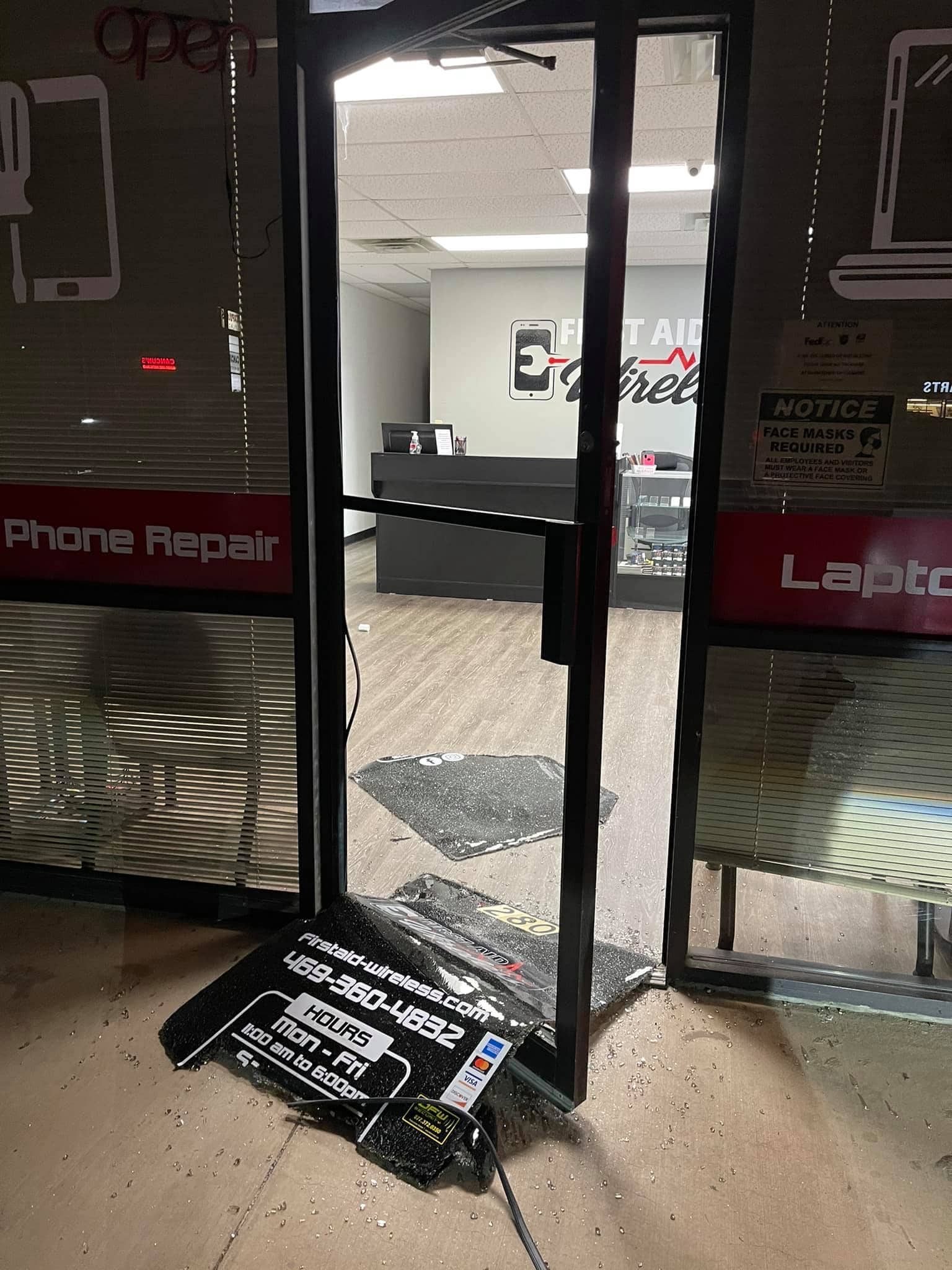 First aid Wireless broken door