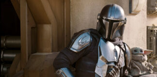 Teacher Nails Star Wars’ ‘The Mandalorian’ Theme Song On Piano Baby Yoda
