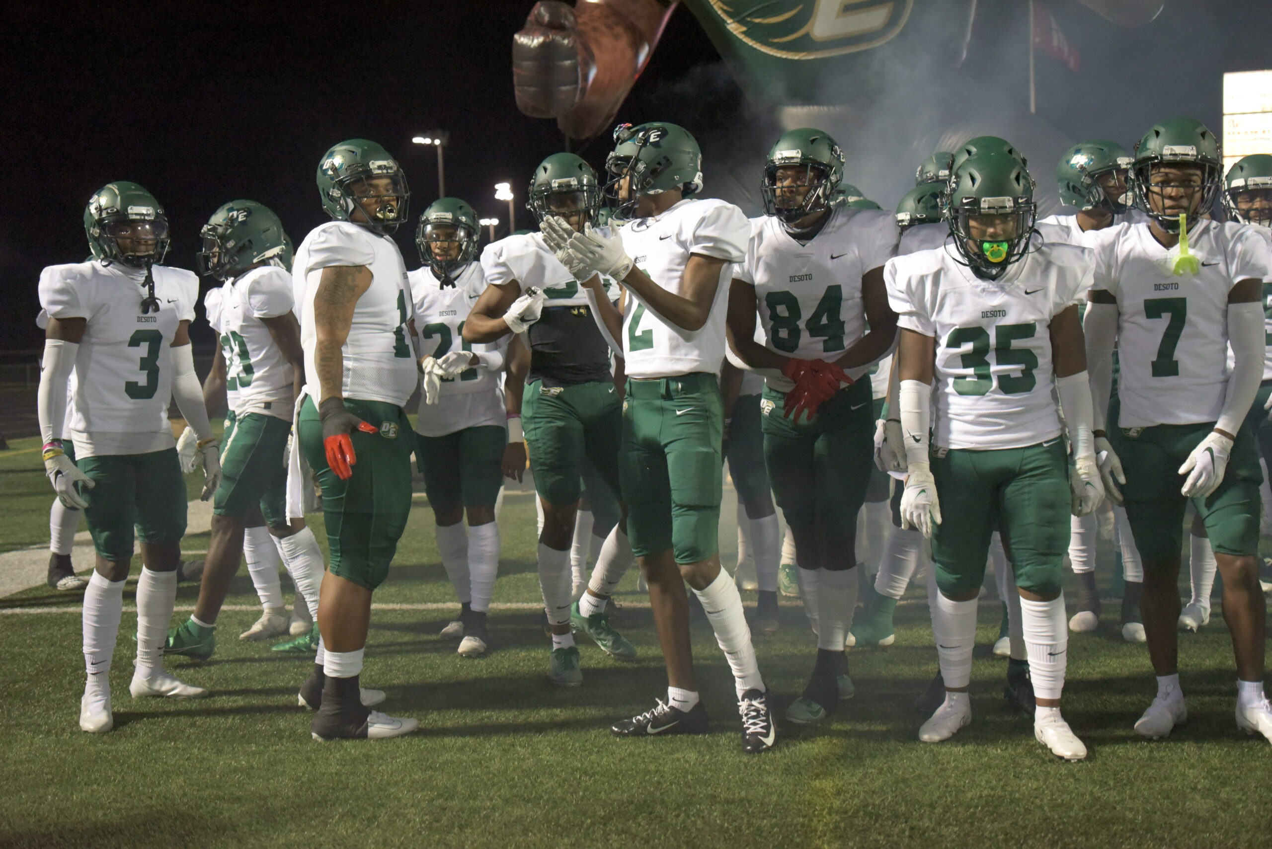 DeSoto football players