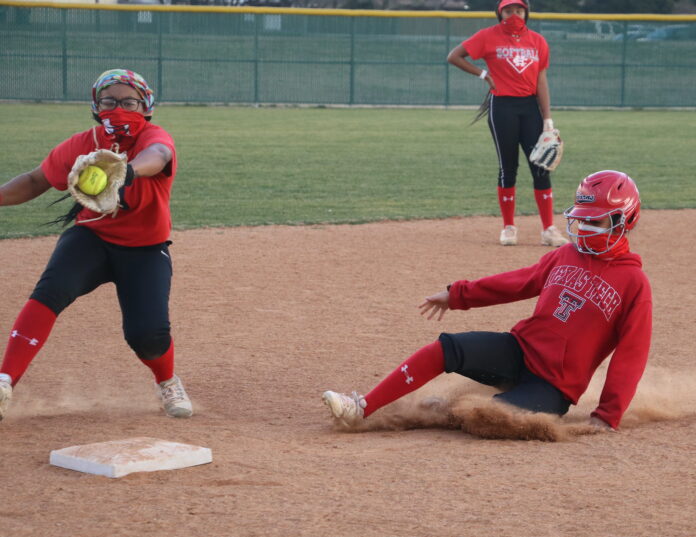 Cedar Hill Softball