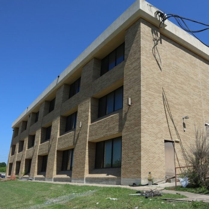 Ellis County building