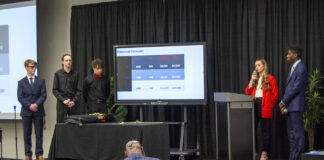 Mallet Head Explores Connections Following INCubatoredu Pitch students giving presentation
