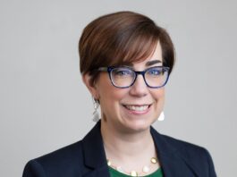 Valerie Smith headshot