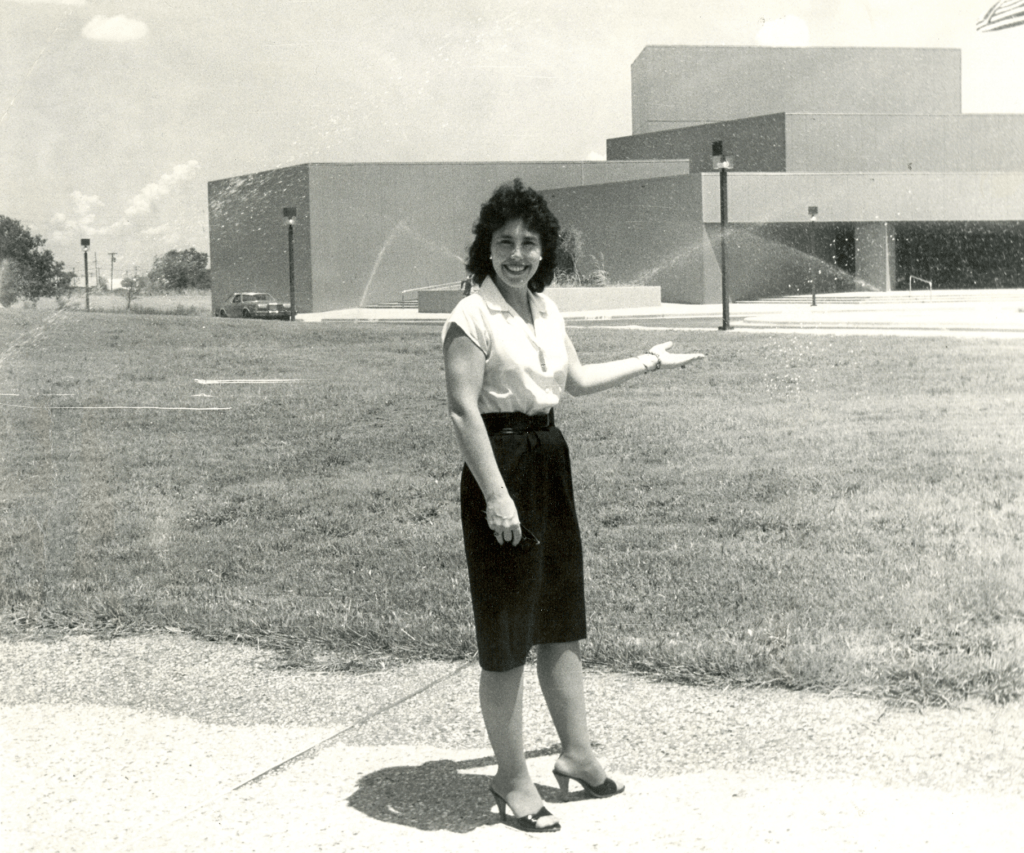 Patty Granville receives Obelisk award