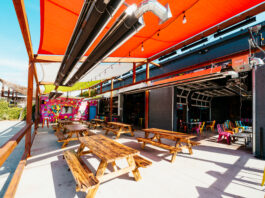 outdoor eating area