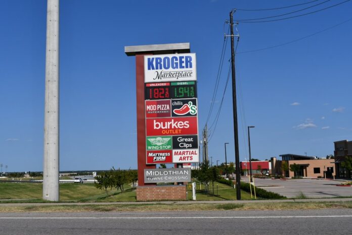 Kroger sign in Midlothian