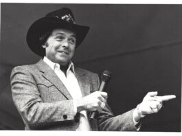 Mickey Gilley black and white photo