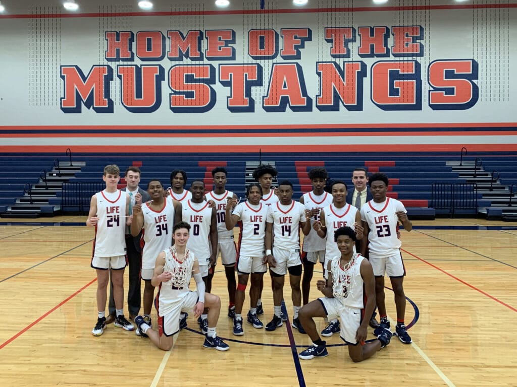 basketball player team photo