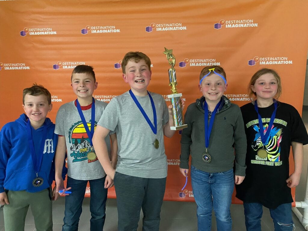 Ramon Noodle Destination Imagination team