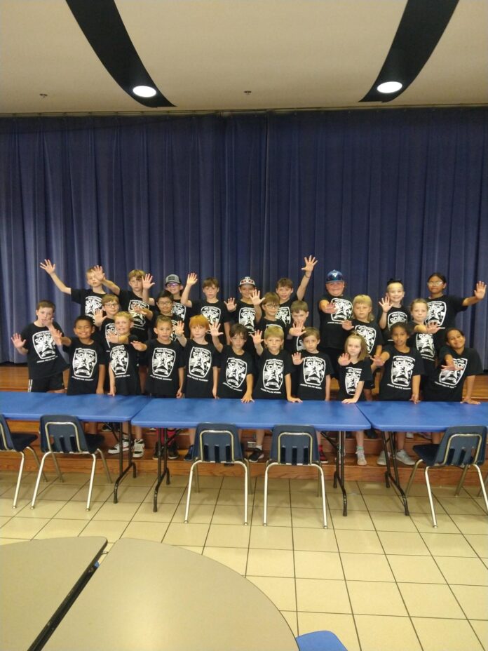 kids in matching tshirts