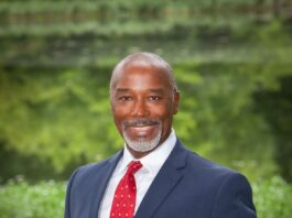 Gregory Glover headshot