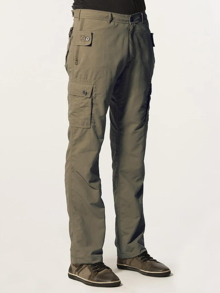 pants with cargo pockets