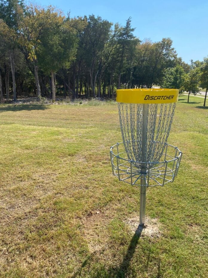 Disc golf basket