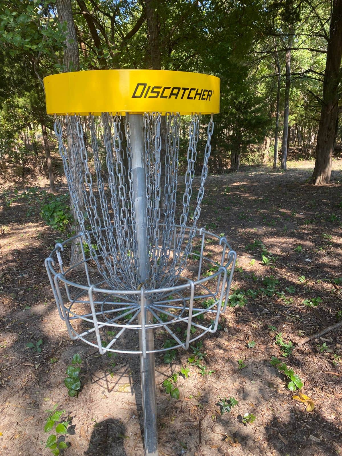 Disc golf basket