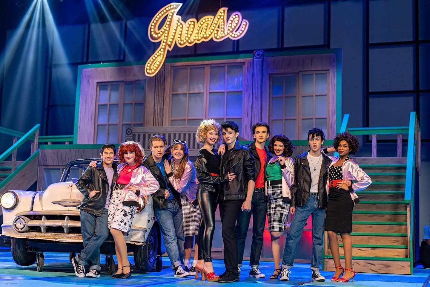 Midlothian students cast of Grease