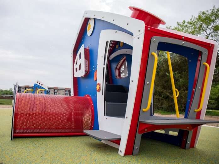 play structure in Mansfield