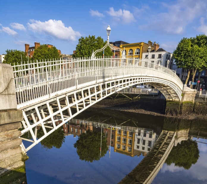 HaPenny Bridge in Dublin