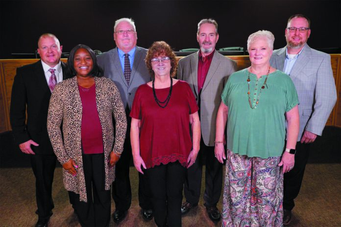 Sean Kelly, Michelle Porter (Secretary), John Anderson (President), Melanie Petersen (Vice President), Johnny Knight, Donna Knight, Brian Sebring