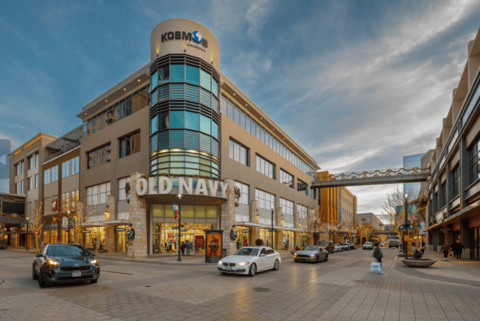 exterior of Old Navy shops at Park Lane