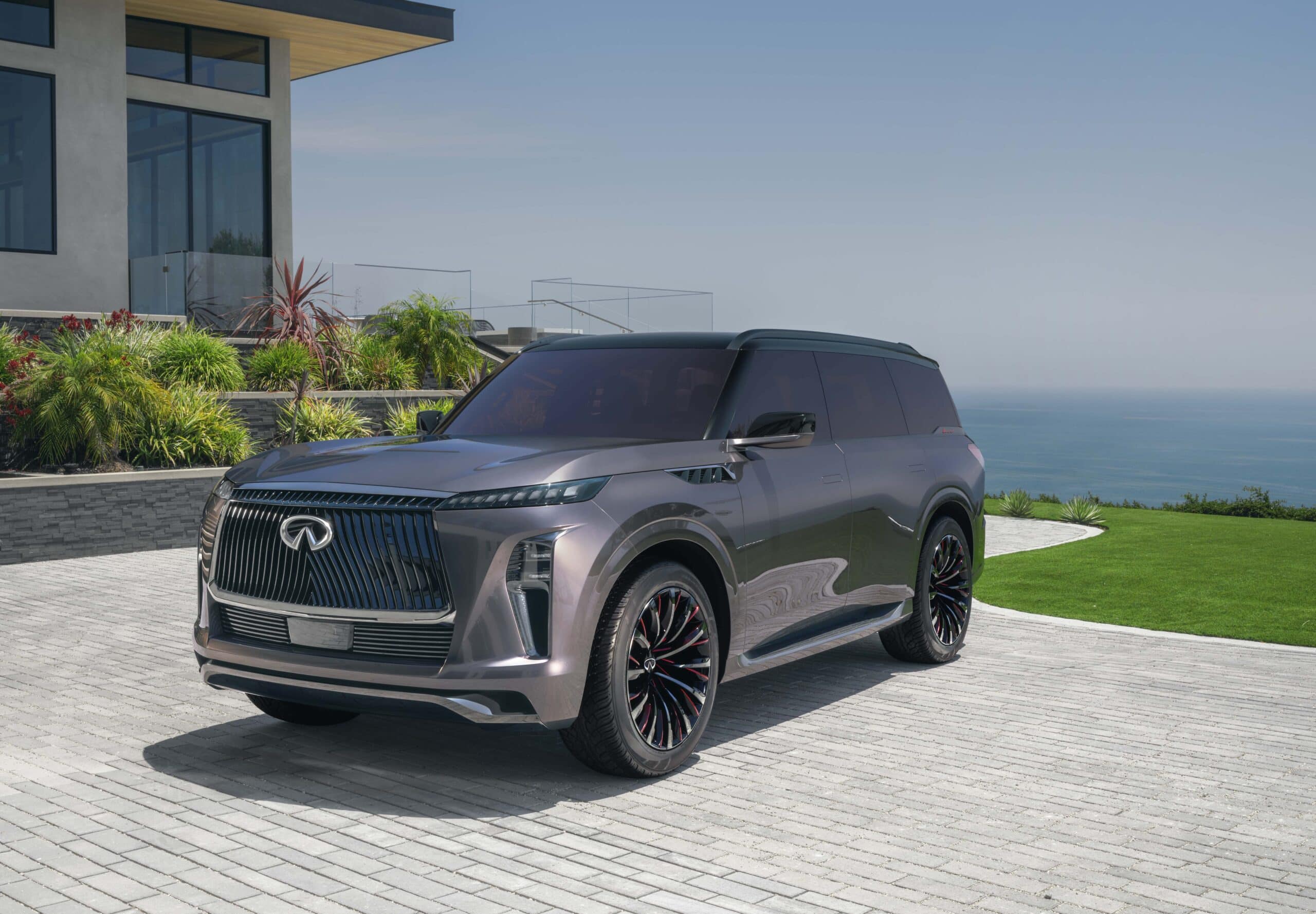 INFINITI QX Monograph