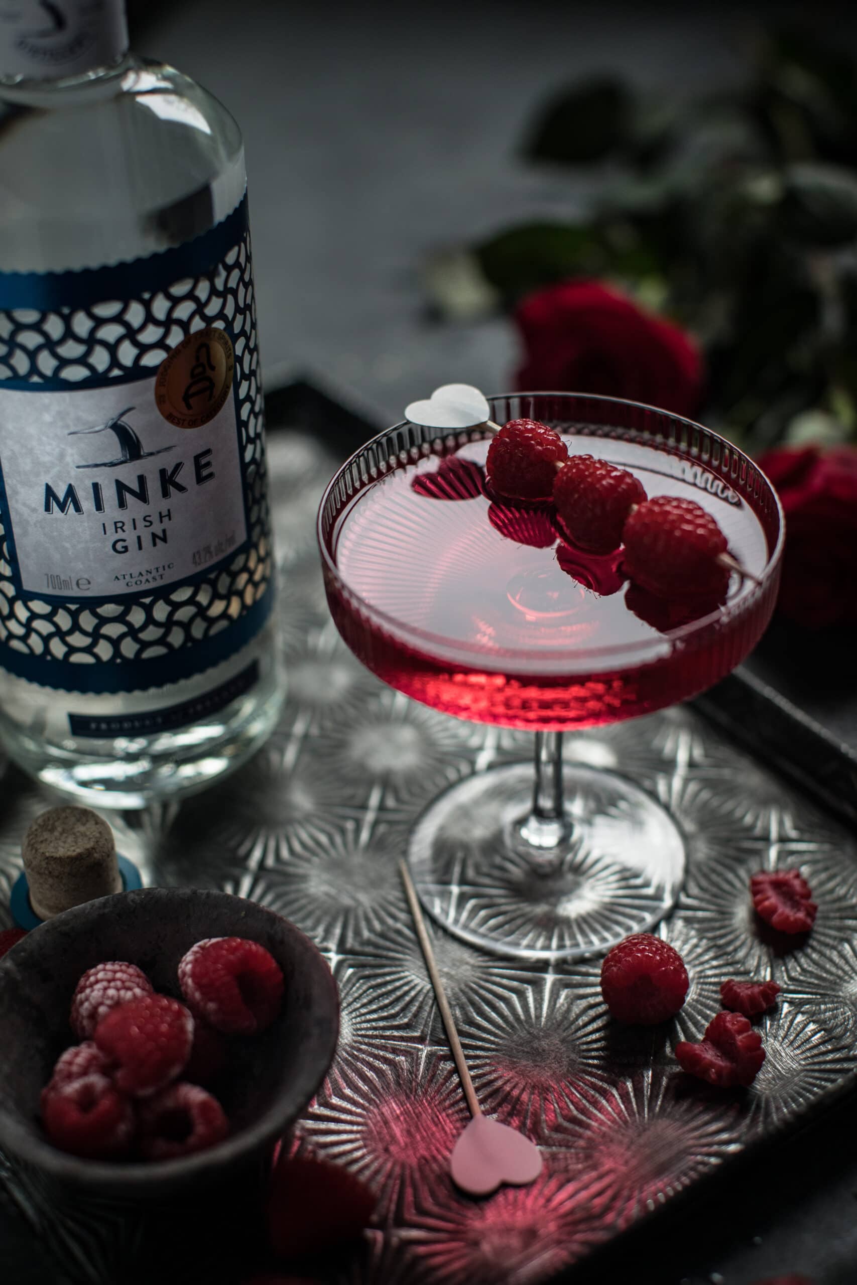 raspberry martini with Minke gin bottle