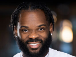 Kevin Davis headshot