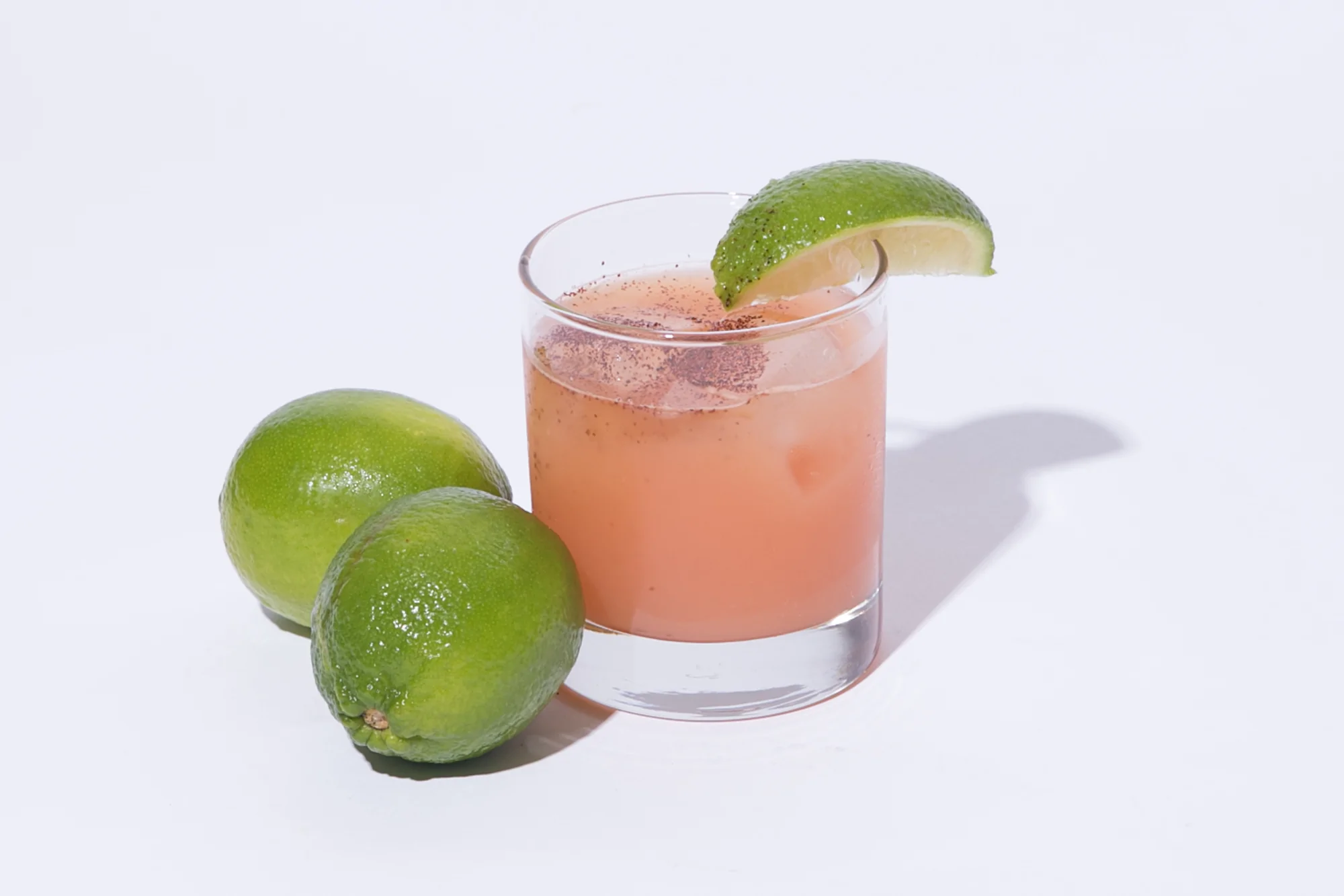 spicy grapefruit margarita with limes