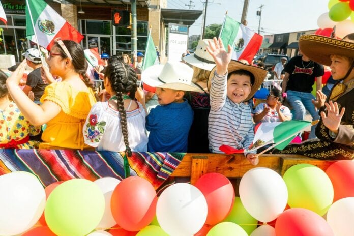 Cinco parade down Jefferson Blvd.