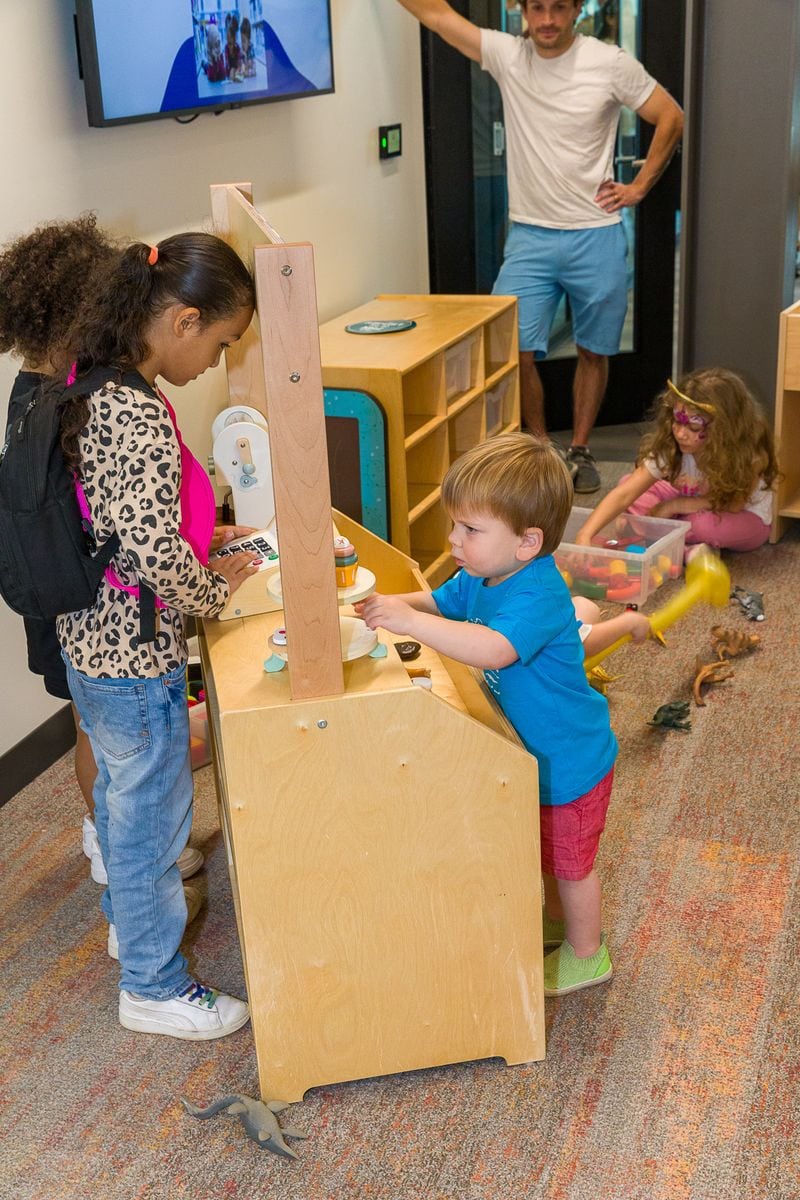 CH library welcomes kids