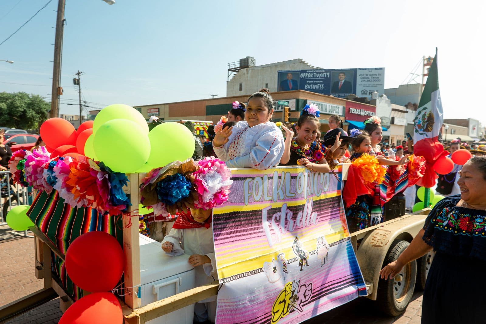 Dallas Cinco de Mayo Parade and Fiesta in Oak Cliff May 4 Focus Daily