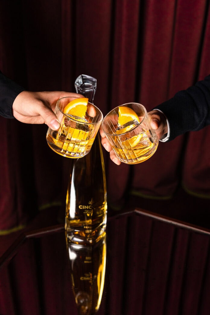 glasses toasting