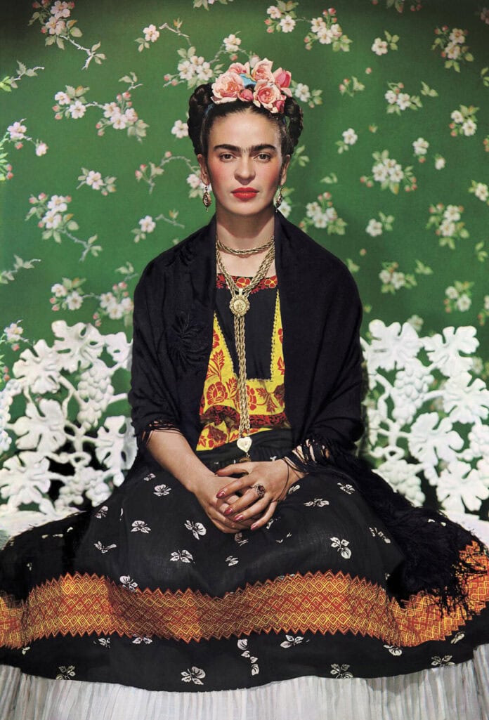Frida on White Bench, New York, 1939. Nickolas Muray (1) Frida: Beyond the Myth